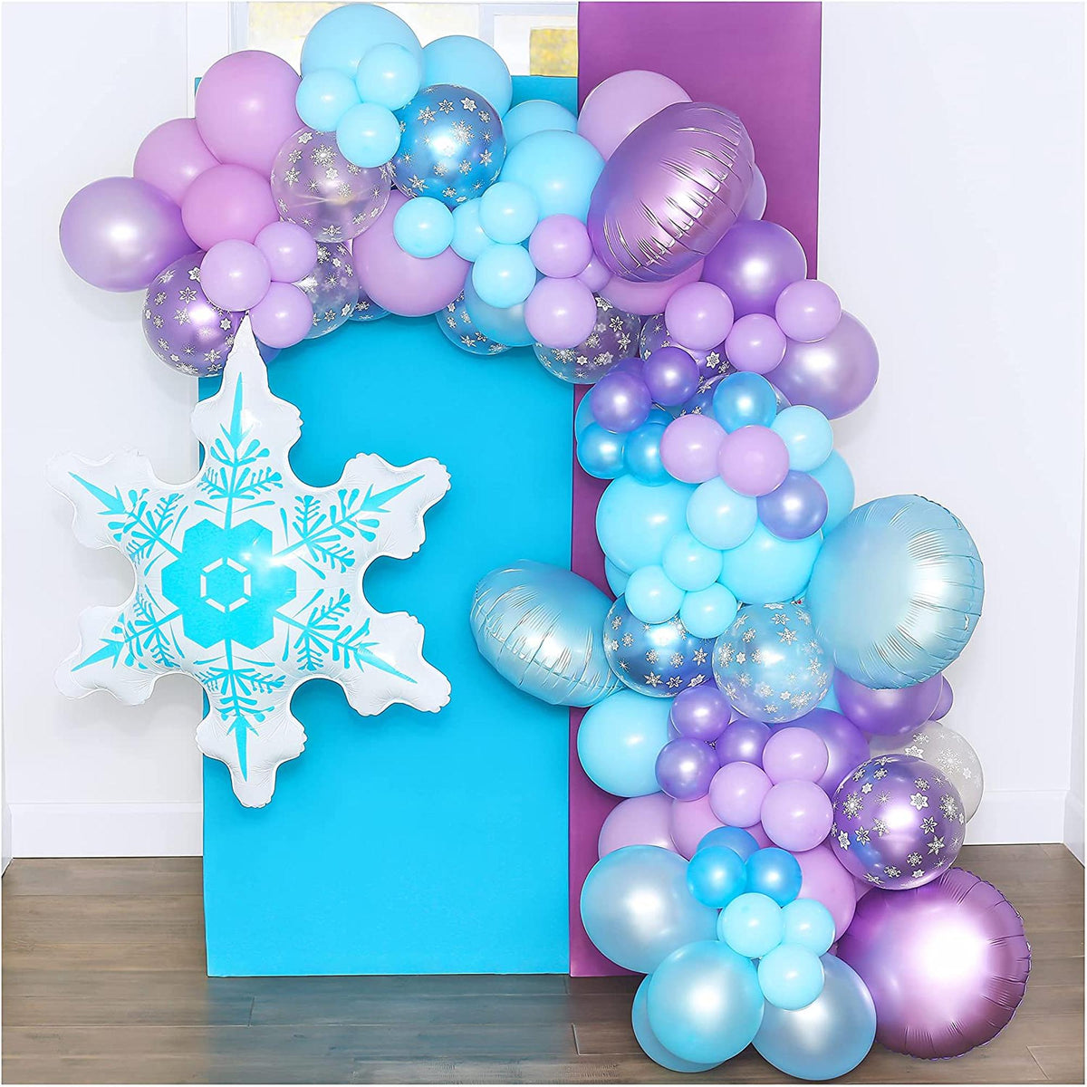 16-Foot DIY Winter Balloon Garland and Arch Kit with Snowflake
