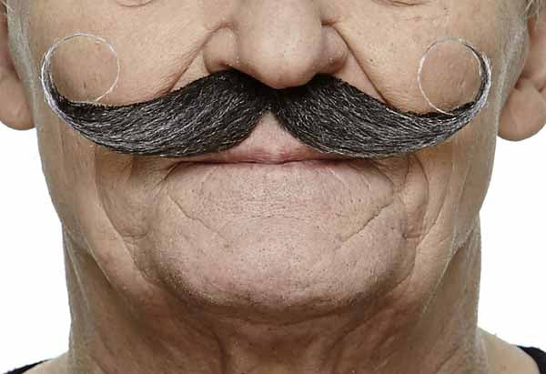 MOUSTACHE BLACK/GREY 13 CM X 4 CM