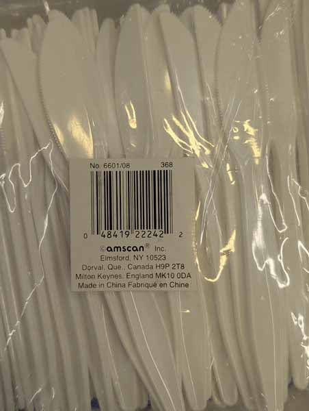 White Plastic Knives, 100 Pack